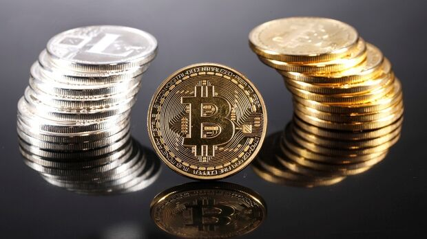 Diversifying Portfolios: How Truthchain Tech Helps Clients Invest Wisely in Crypto Markets